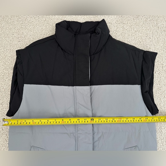NWT Everlane Renew Vest - Picture 4 of 8
